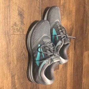 Brooks running shoes size 8